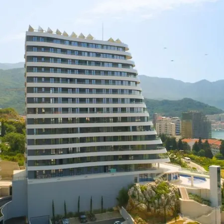 Skyline Premium Residences *