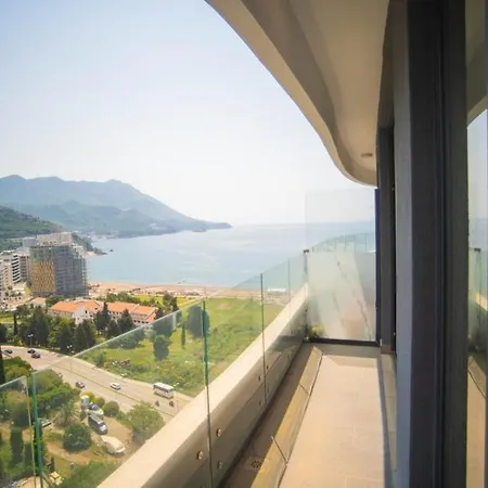 Apartment Skyline Premium Residences *